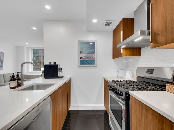 250 South End Avenue 12G, New York NY 10280