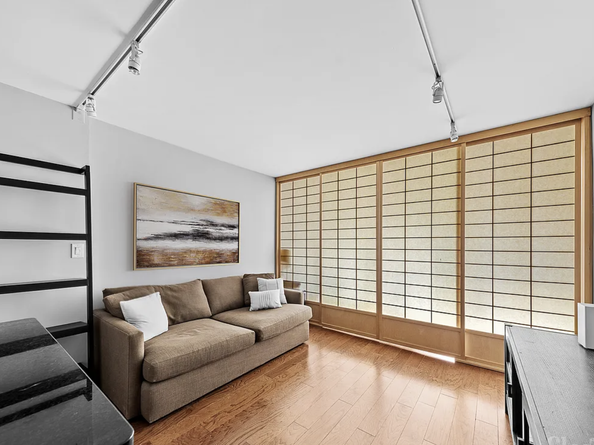 145 East 15th Street 6J, New York NY 10003