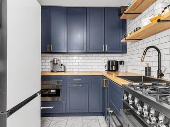 305 East 24th Street