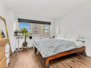 305 East 24th Street 20G, New York NY 10010