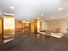 305 East 24th Street 20G, New York NY 10010