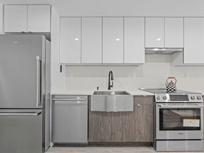 46-40 Vernon Boulevard 2B, Queens NY 11101