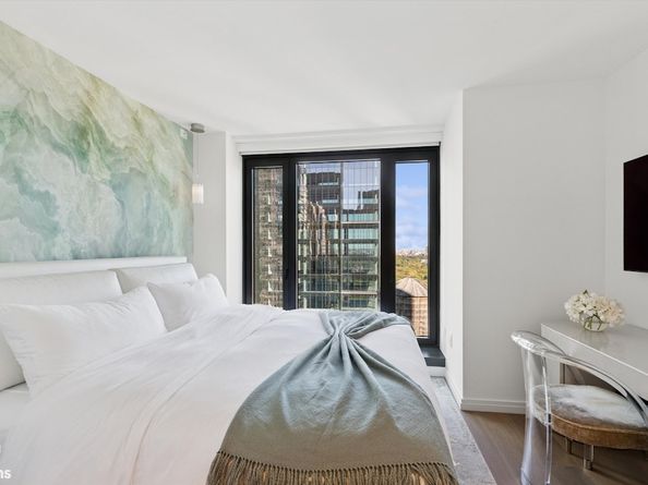 111 West 56th Street 38L, New York NY 10019