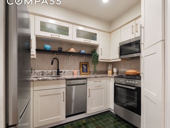 113 Sterling Place 4, Brooklyn NY 11217