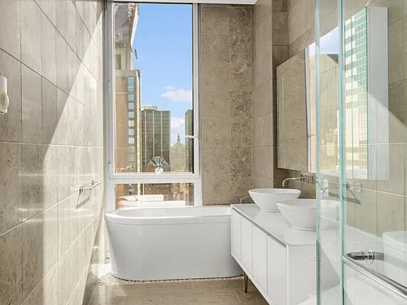 247 West 46th Street 4104, New York NY 10036