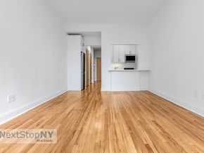 405 East 82nd Street 4C, New York NY 10028