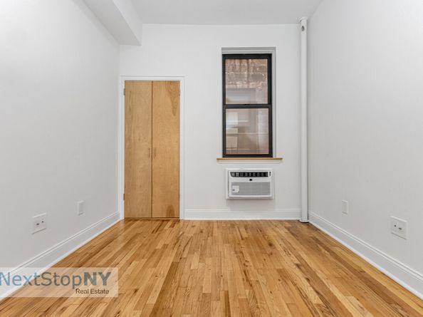405 East 82nd Street 4C, New York NY 10028