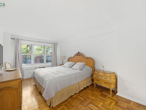 251 East 51st Street 3B, New York NY 10022
