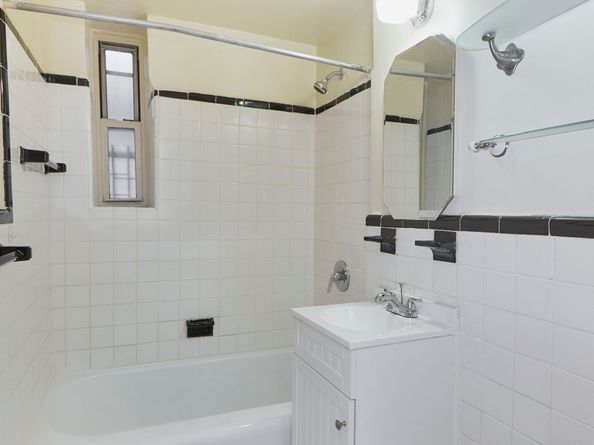 3420 Ave H 2H, Brooklyn NY 11210