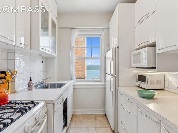 200 Cabrini Boulevard 47, New York NY 10033