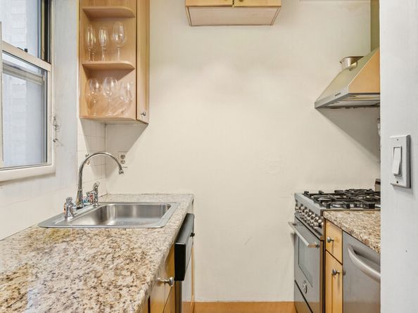 333 East 43rd Street 410, New York NY 10017