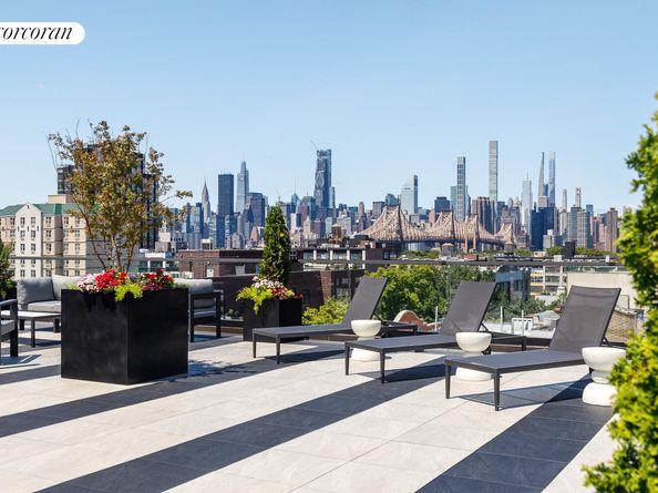 27-09 40th Avenue 2A, Queens NY 11101