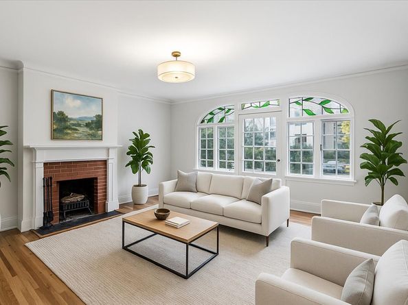 40 Slocum Crescent, Queens NY 11375