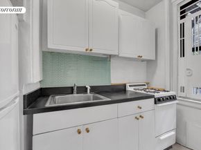 17 West 64th Street 2E, New York NY 10023