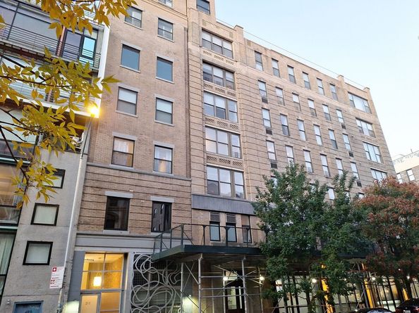 209 East 2nd Street 6, New York NY 10009