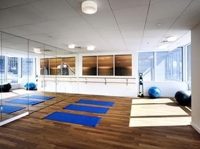 247 West 46th Street 2103, New York NY 10036