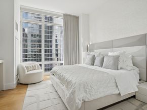 247 West 46th Street 2103, New York NY 10036