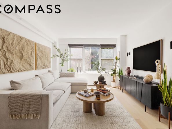 33 Greenwich Avenue 2M, New York NY 10014