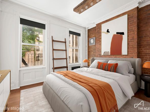 715 9th Avenue 3RN, New York NY 10019