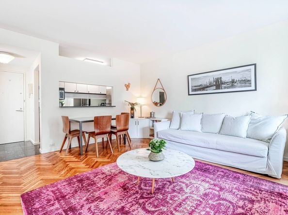 150 West 56th Street 3104, New York NY 10019