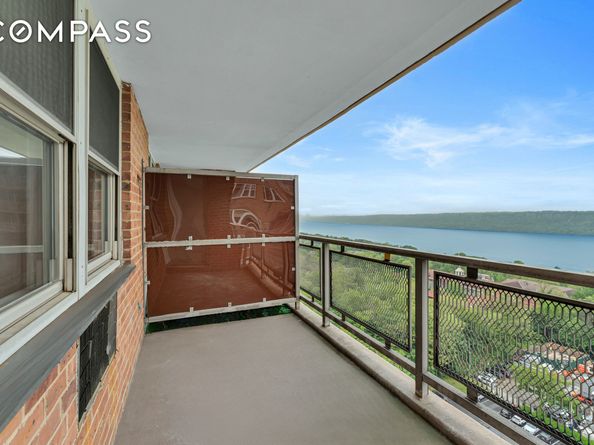 5700 Arlington Avenue 20K, Bronx NY 10471