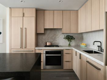 543 West 122nd Street