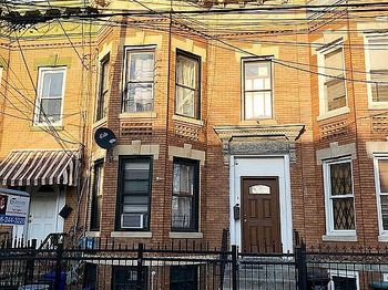 495 Linwood Street