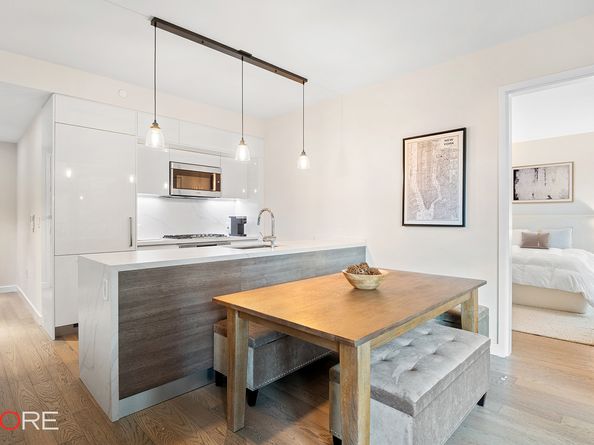 505 West 43rd Street 8K, New York NY 10036