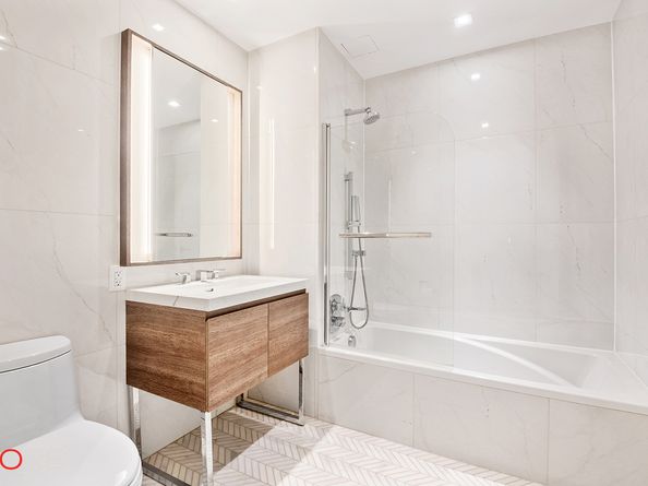 505 West 43rd Street 8K, New York NY 10036