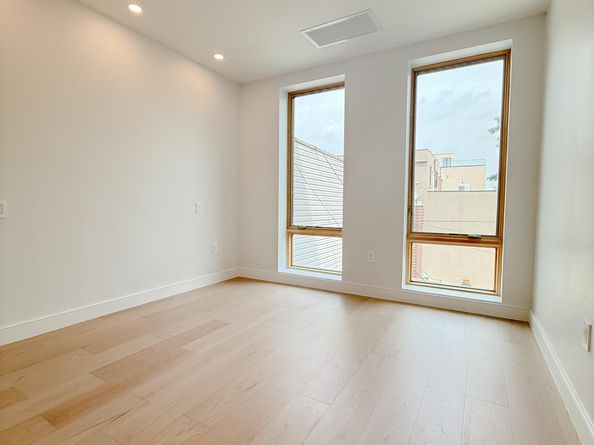 636 Lorimer Street 3, Brooklyn NY 11211
