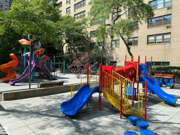 205 West End Avenue 27E, New York NY 10023