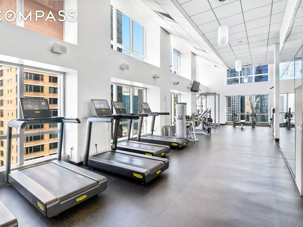 350 West 42nd Street 27K, New York NY 10036