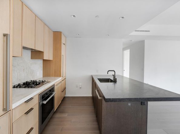 543 West 122nd Street 6G, New York NY 10027
