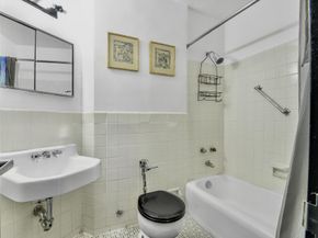 31 Jane Street 2H, New York NY 10014