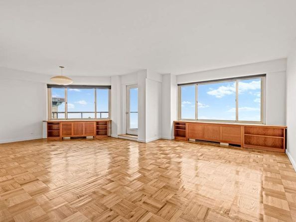60 Riverside Drive 19C, New York NY 10024