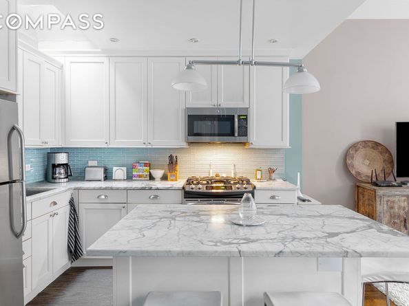 161 West 71st Street 4, New York NY 10023