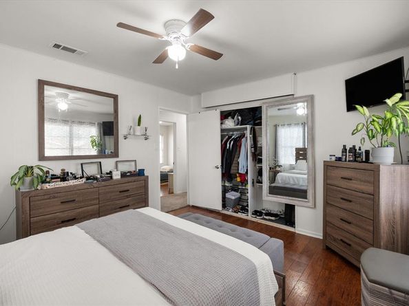 1704  Joyce Street , Arlington Texas 76010