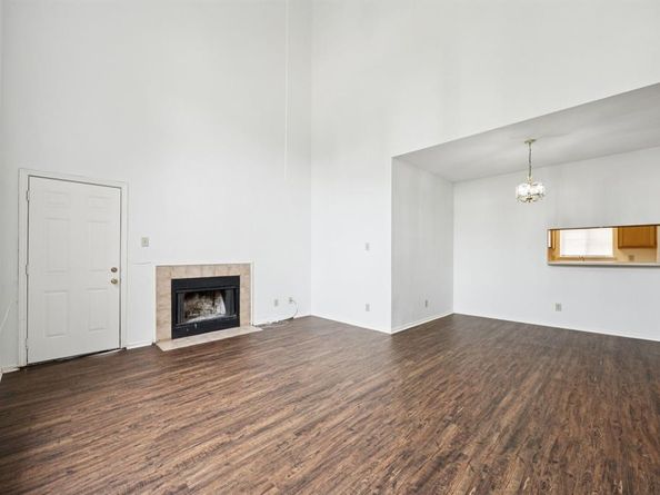 2507  Peargrove Circle , Arlington Texas 76006