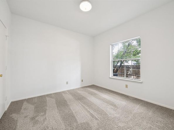 2507  Peargrove Circle , Arlington Texas 76006