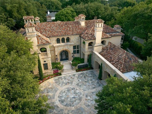 15  Robledo Drive , Dallas Texas 75230