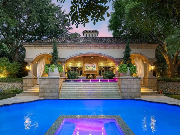 15  Robledo Drive , Dallas Texas 75230