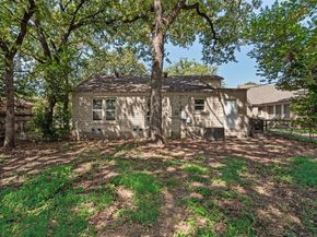 1404 N Riverside Drive , Fort Worth Texas 76111