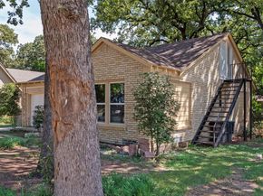 1404 N Riverside Drive , Fort Worth Texas 76111