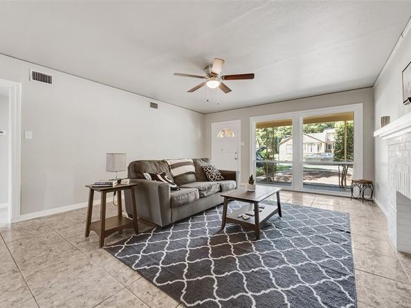 1404 N Riverside Drive , Fort Worth Texas 76111