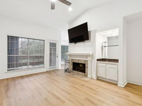 3550  Country Square Drive  412, Carrollton Texas 75006