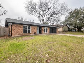 1710  Brooks Drive , Arlington Texas 76012