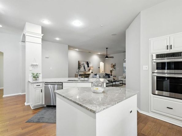 5712  Spring Hollow Lane , The Colony Texas 75056