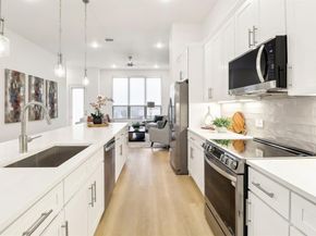 2524  Havenhurst Street  105, Farmers Branch Texas 75234