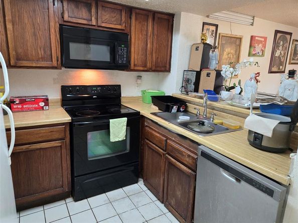 9801  Walnut Street  102, Dallas Texas 75243