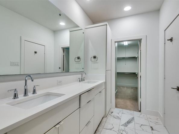 2703  Kimsey Drive  101, Dallas Texas 75235
